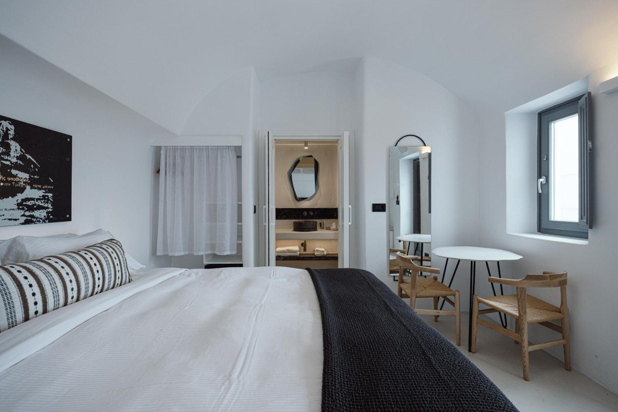 Ikies Santorini Hotell Oia Exteriör bild